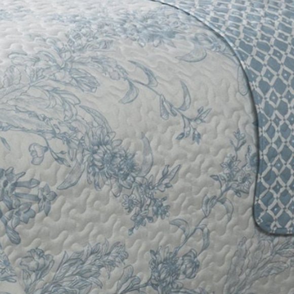 Brand New 3-Piece Dream Blue Quilt Set  • DoubleQueen (DQ) Size - Picture 3 of 4